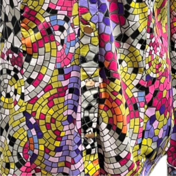 Carmen Marc Valvo Retro Multicolored
Stained Glass Print silky collared top - Picture 5 of 6